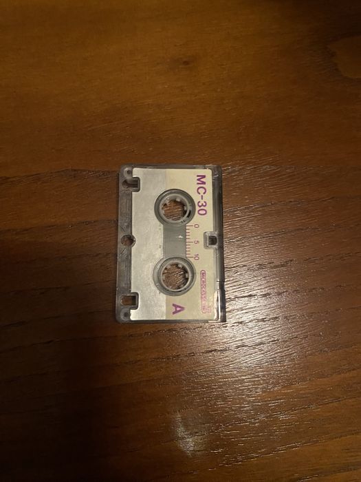 Gravador e leitor de cacetes portatil