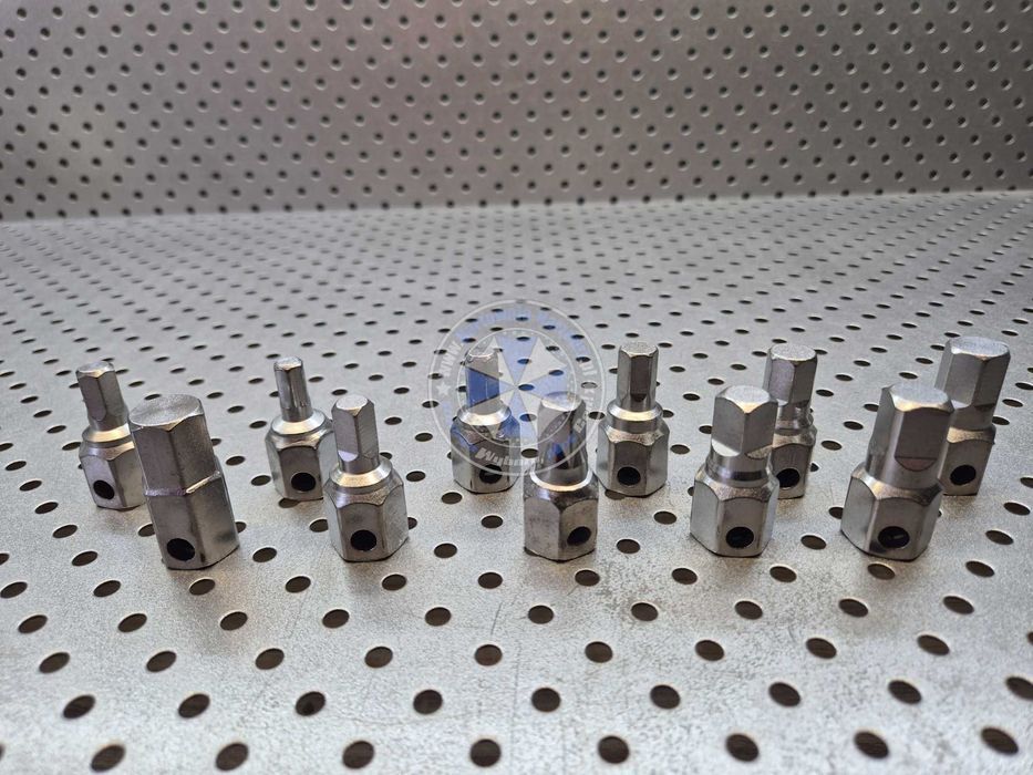 Klucze do korków do oleju 12-el. zestaw klucz do korków oleju