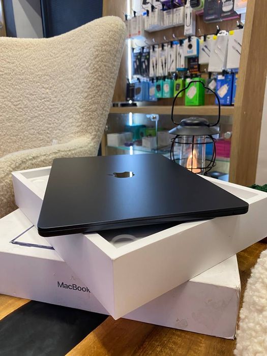 Ноутбук Apple MacBook Air 15“ M4 16/256GB Midnight (MW1L3) 2025