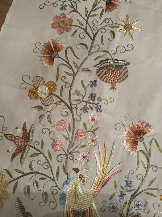 Bordado castelo branco