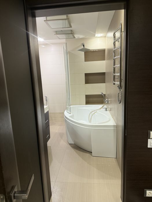 Продам 4-х комнатную квартиру с мебелью и техникой