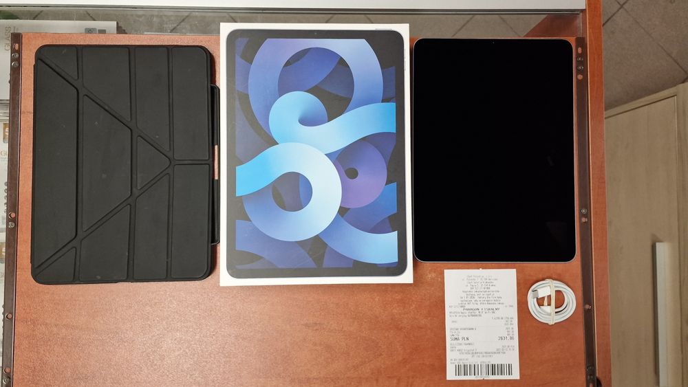 Tablet Apple iPad Air 10.9" Wi-Fi 4 gen. 64GB, jak nowy