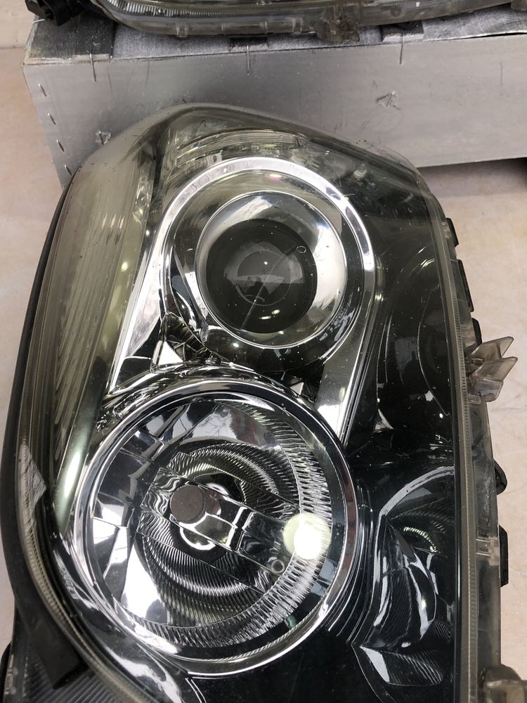 Фара Ліва Права Тойота RAV4 ICHIKOH  8117042311 8113042360