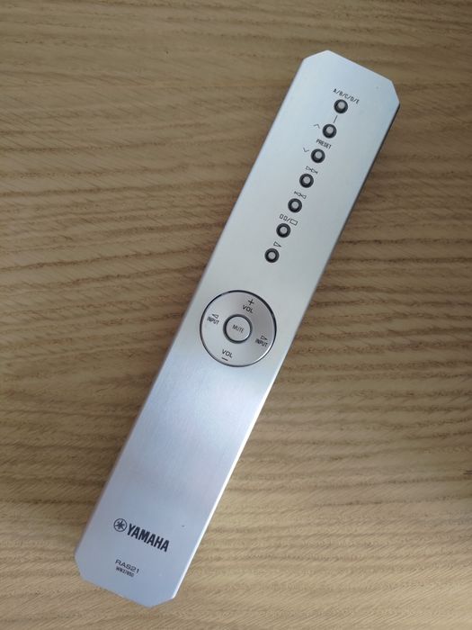 Yamaha AS-1000 wzmacniacz