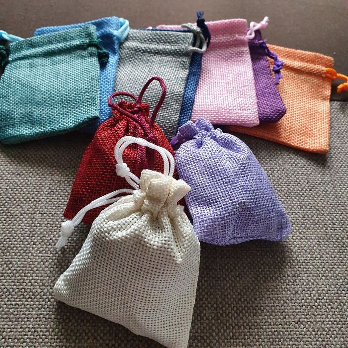 Suszona lawenda w lnianym woreczku