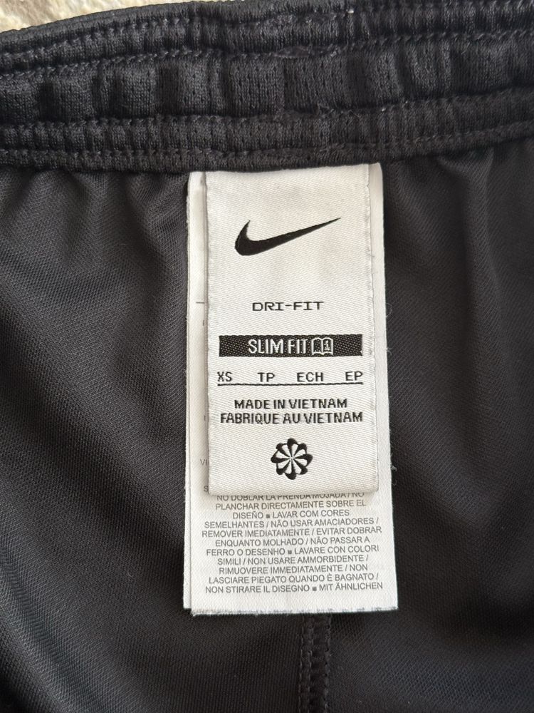 Шорти Nike розмір xs оригінал!