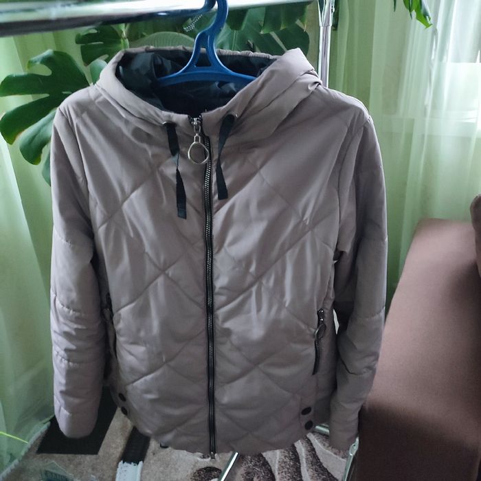 Куртка жіноча осінь-весна