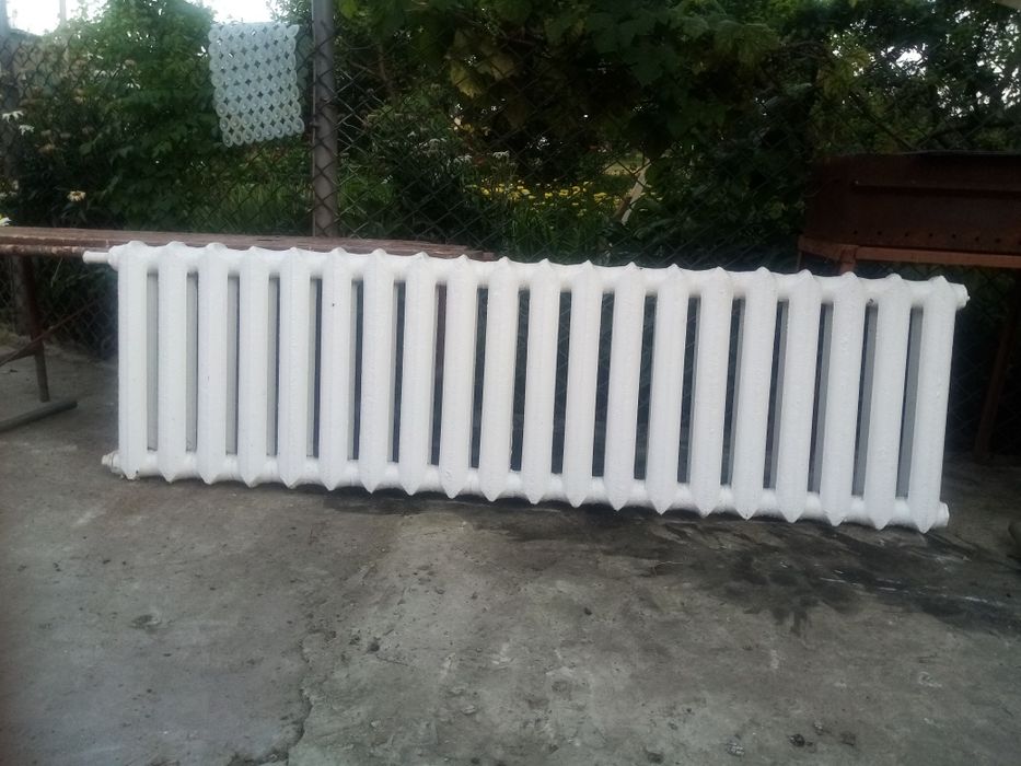 Продам чугунні батареї 2 шт (бу) НЕДОРОГО