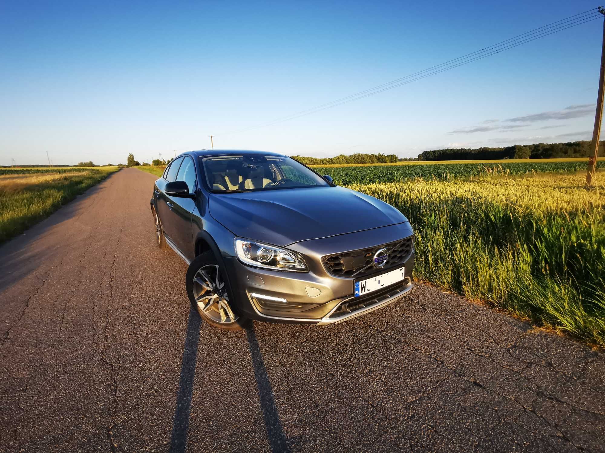 Volvo S60 Cross Country AWD Platinum 68tys km T5 Inscription