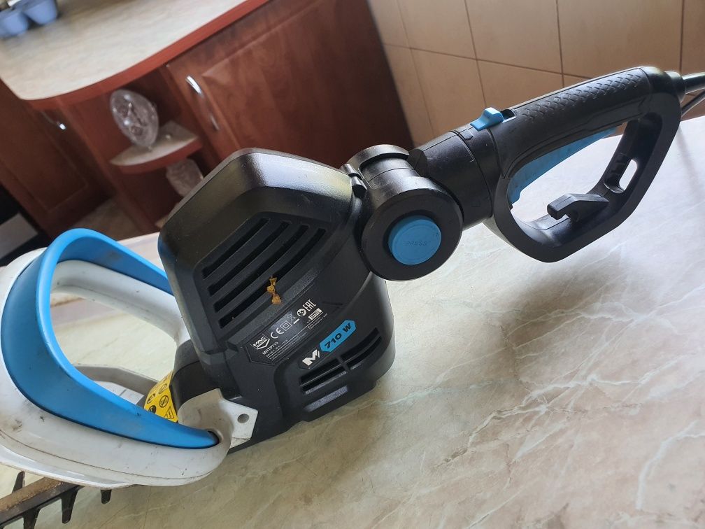 Nożyce macallister mhtp710 70cm uszkodzone
