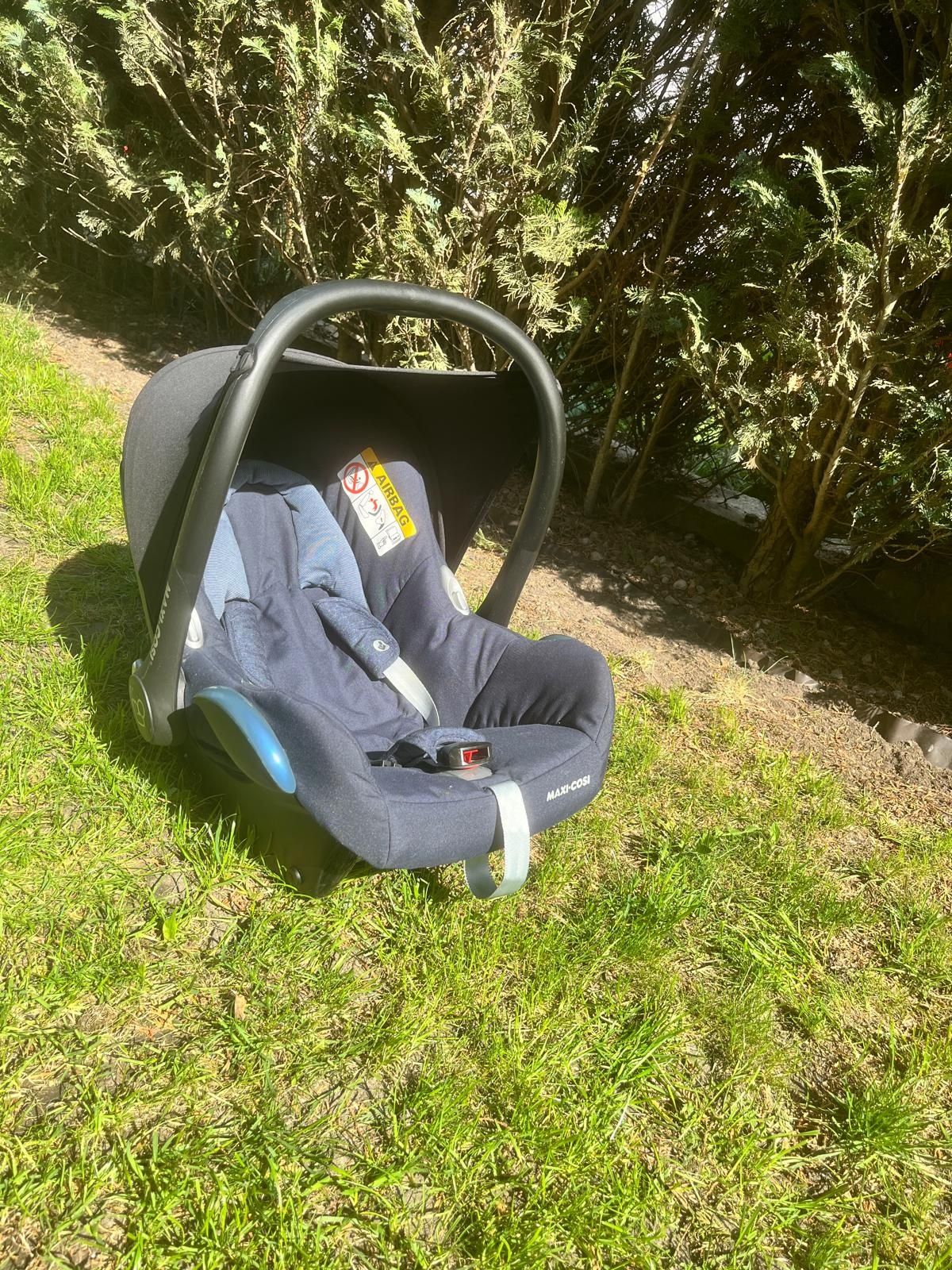 Wózek Espiro Next 2w1 + nosidełko Maxi Cosi z bazą Family fix