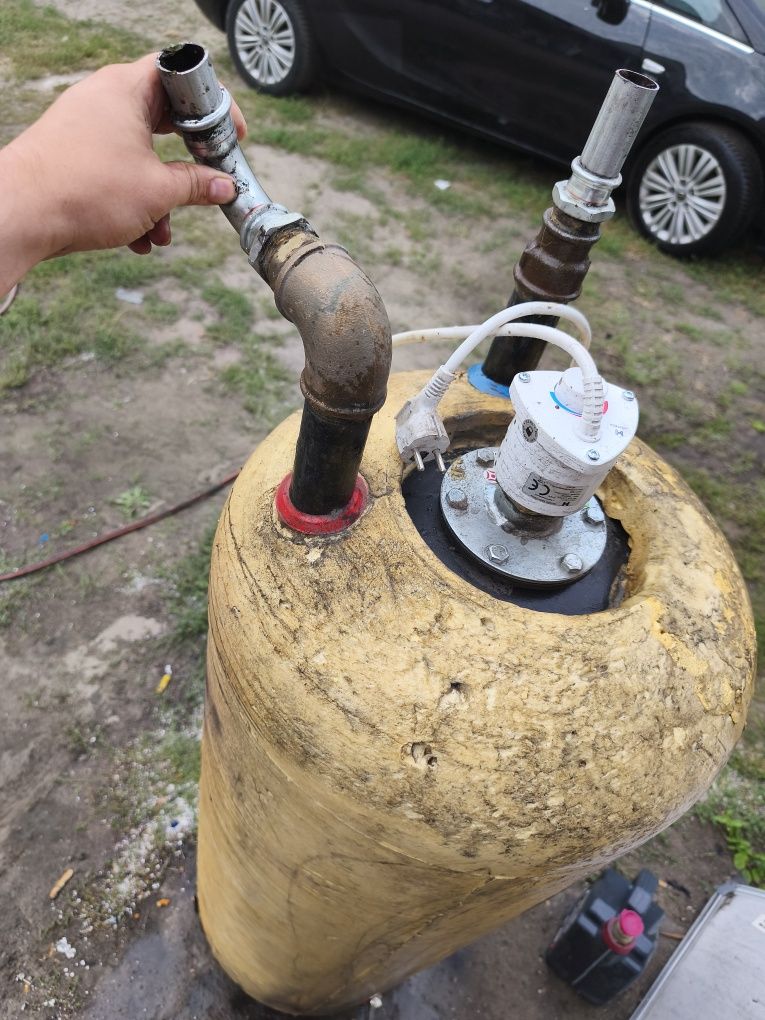 Biawar Bojler 140 l z grzałką elektryczną