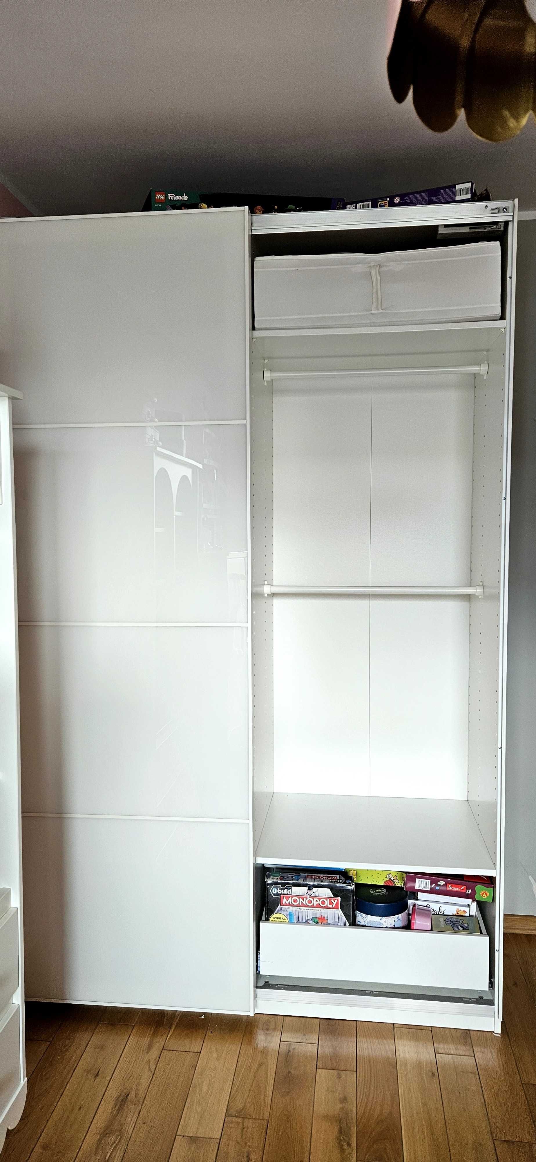 Szafa pax 150x66x236 biała szkło