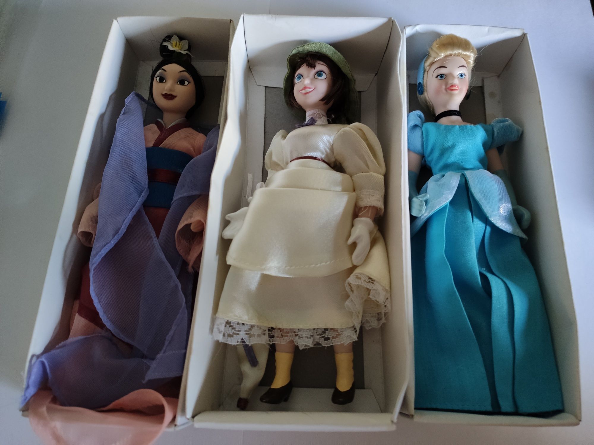 12 Princesas da Disney em Porcelana - Coleção Encantadora