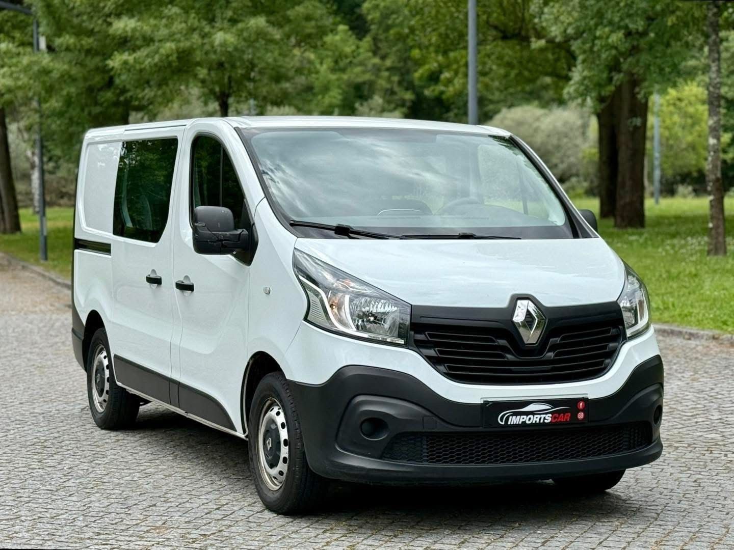 Renault Trafic Outro