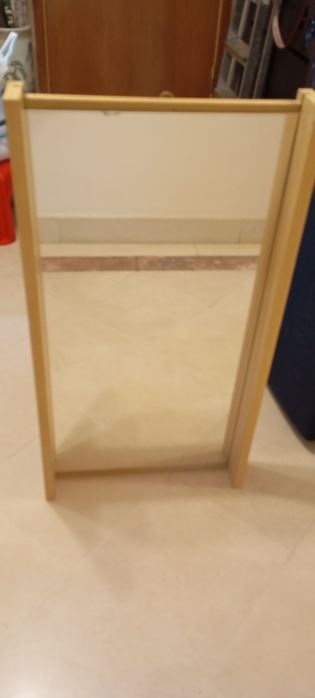 Espelho moldura em madeira