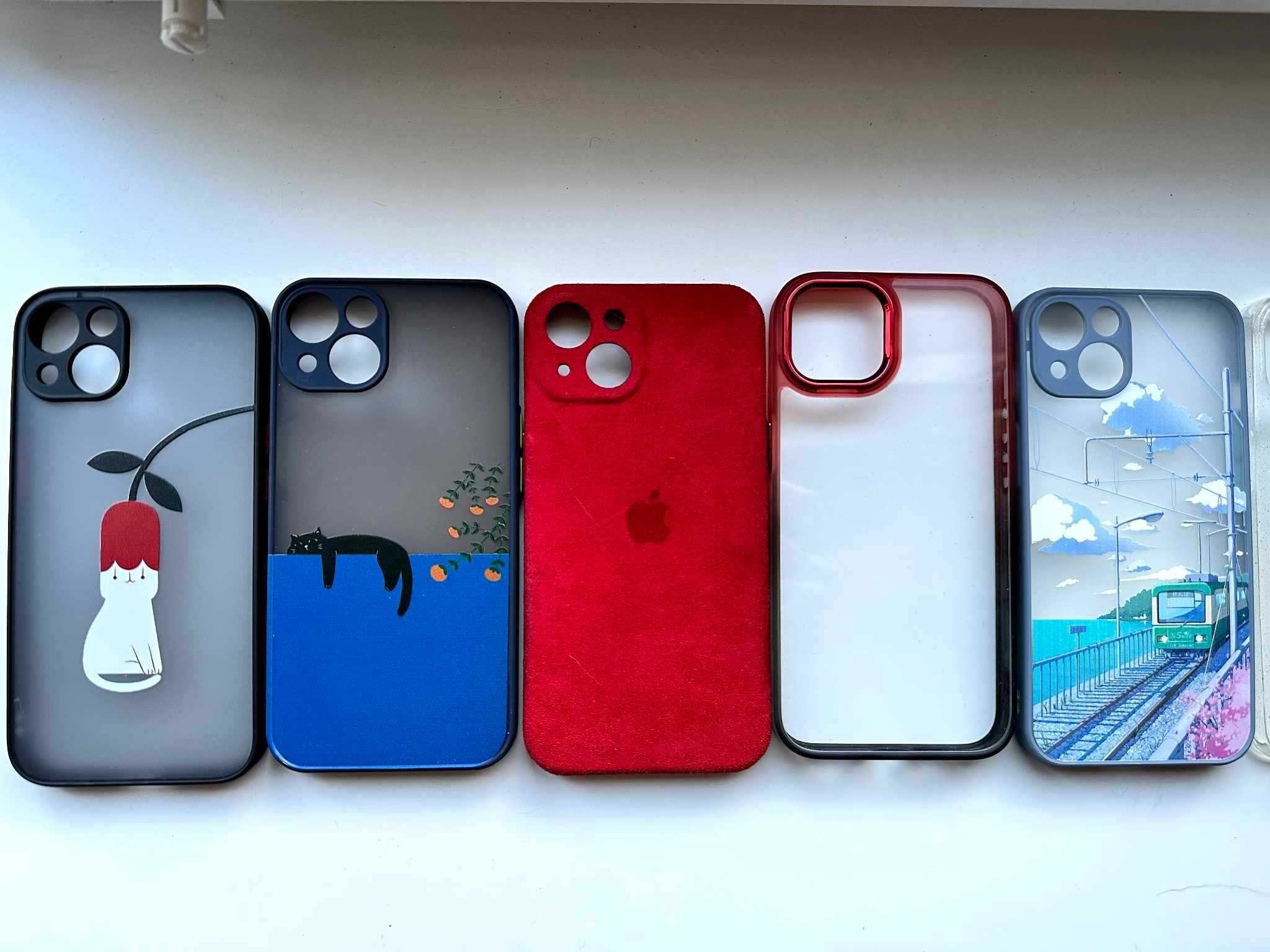 Чехлы на iPhone 13