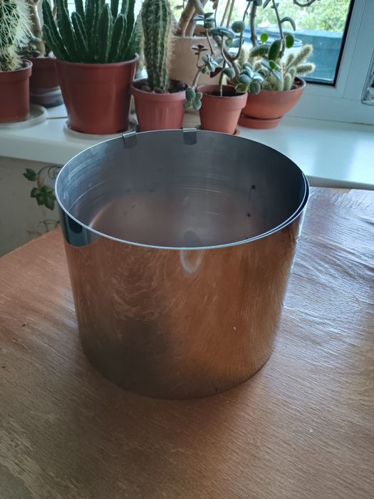 Посуд, товари для кухні, столової