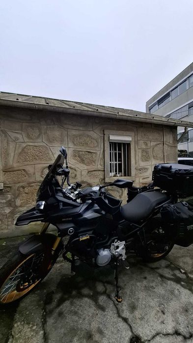 VOGE 900 DSX 2025 + SHAD TR40 + Topcase 55l