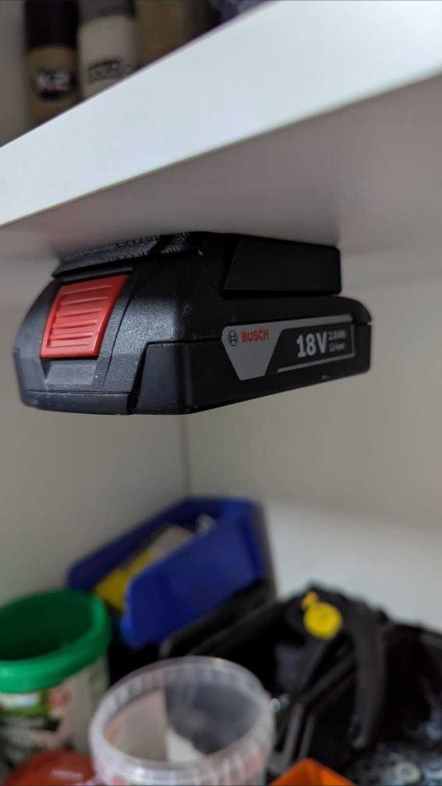 6x Uchwyt na baterie akumulator Bosch, wieszak 18v pro