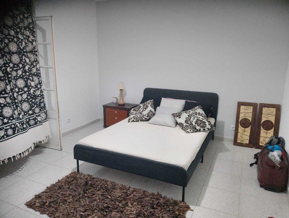 Arrenda-se T2 em muito bom estado