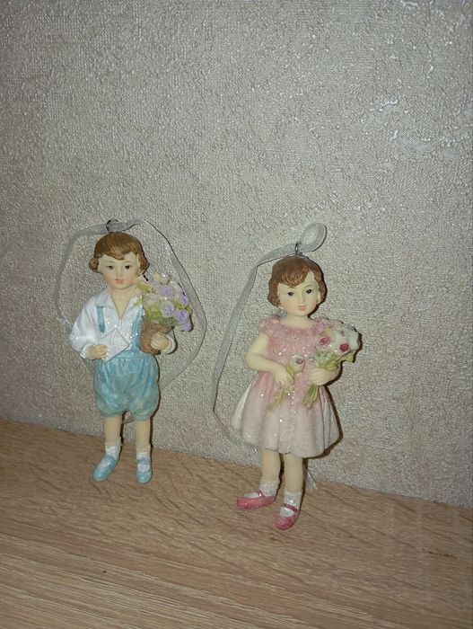 Фарфорові прикраси на ялинку