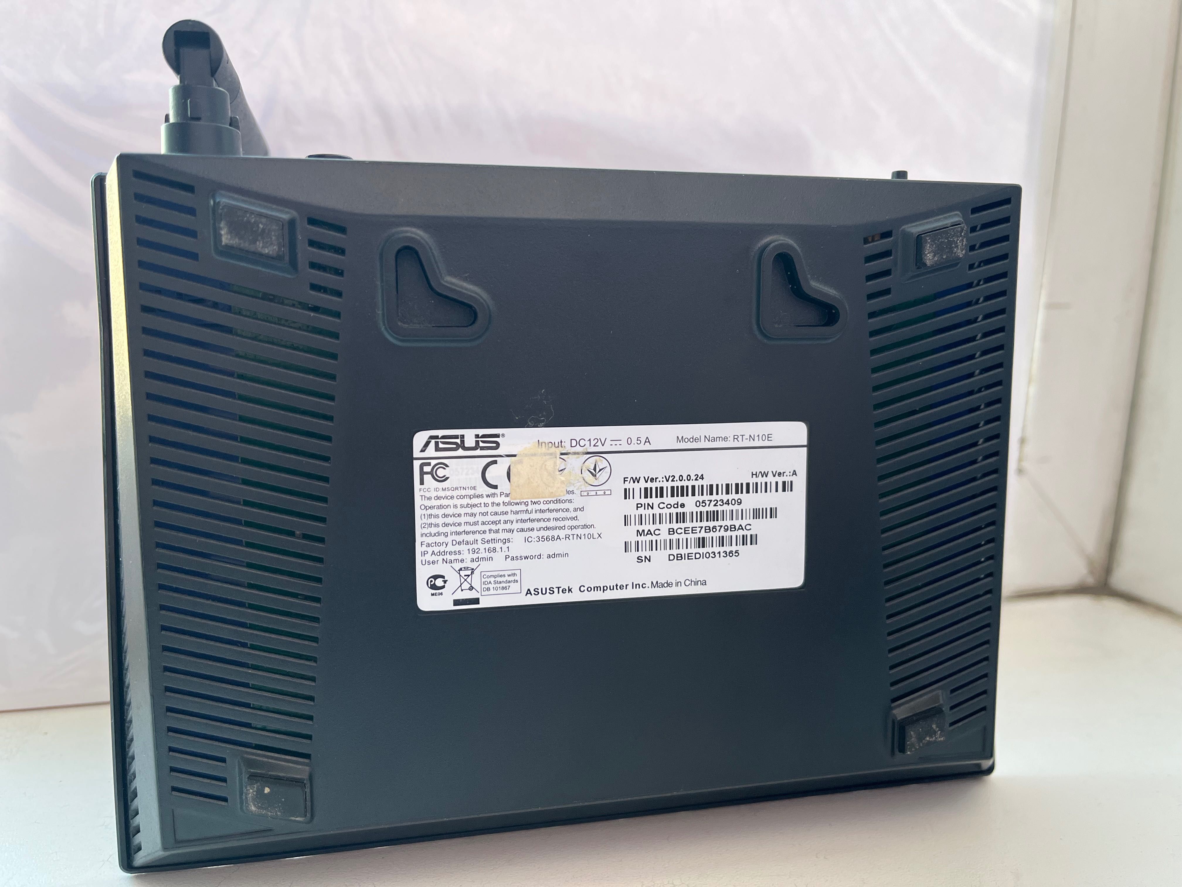Роутер Asus RT-N10E