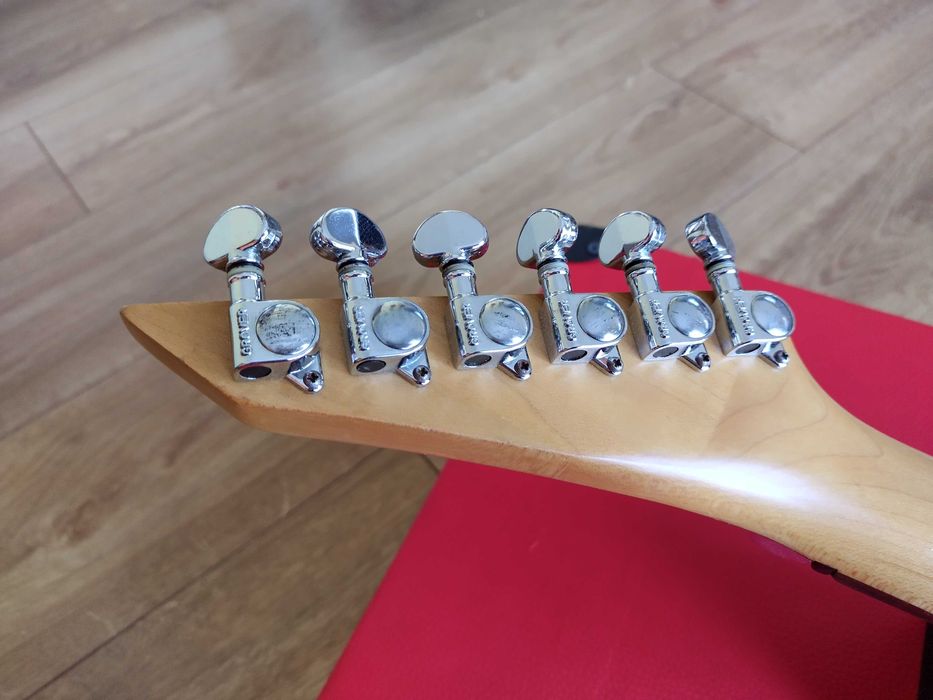 Superstrat Washburn Force G1-V Korea 1986 Old School Rock Vintage DEMO