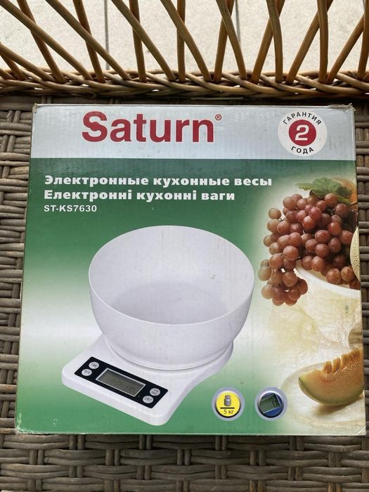 Продам кухонные весы Saturn