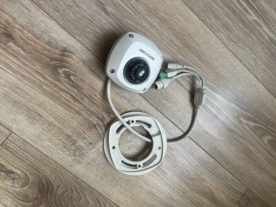 Ip-камера Hikvision DS-2CD2512F-IS (2.8 мм)
