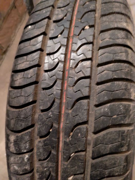 Opony zimowe 195/65 R15 z felgami – bardzo dobry stan