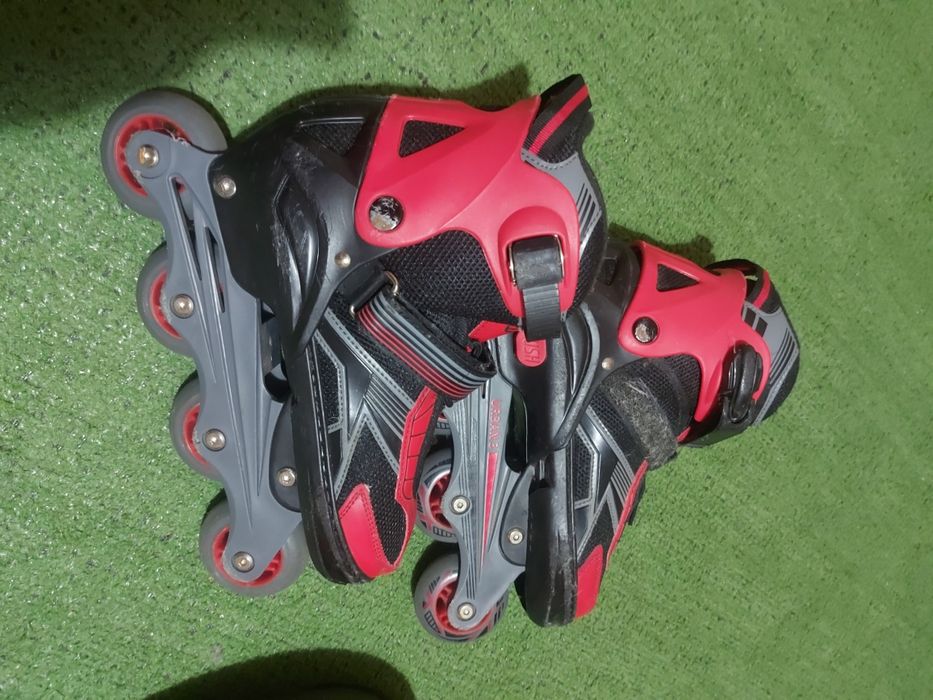 Patins linha 37-40 e capacete
