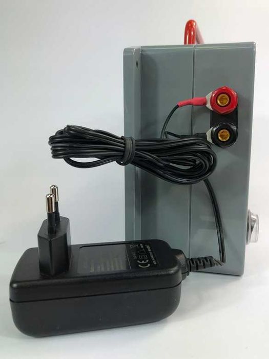 Elektryzator pastuch Żubr 11j 12 000V sieciowo akumulatorowy 12V/230V