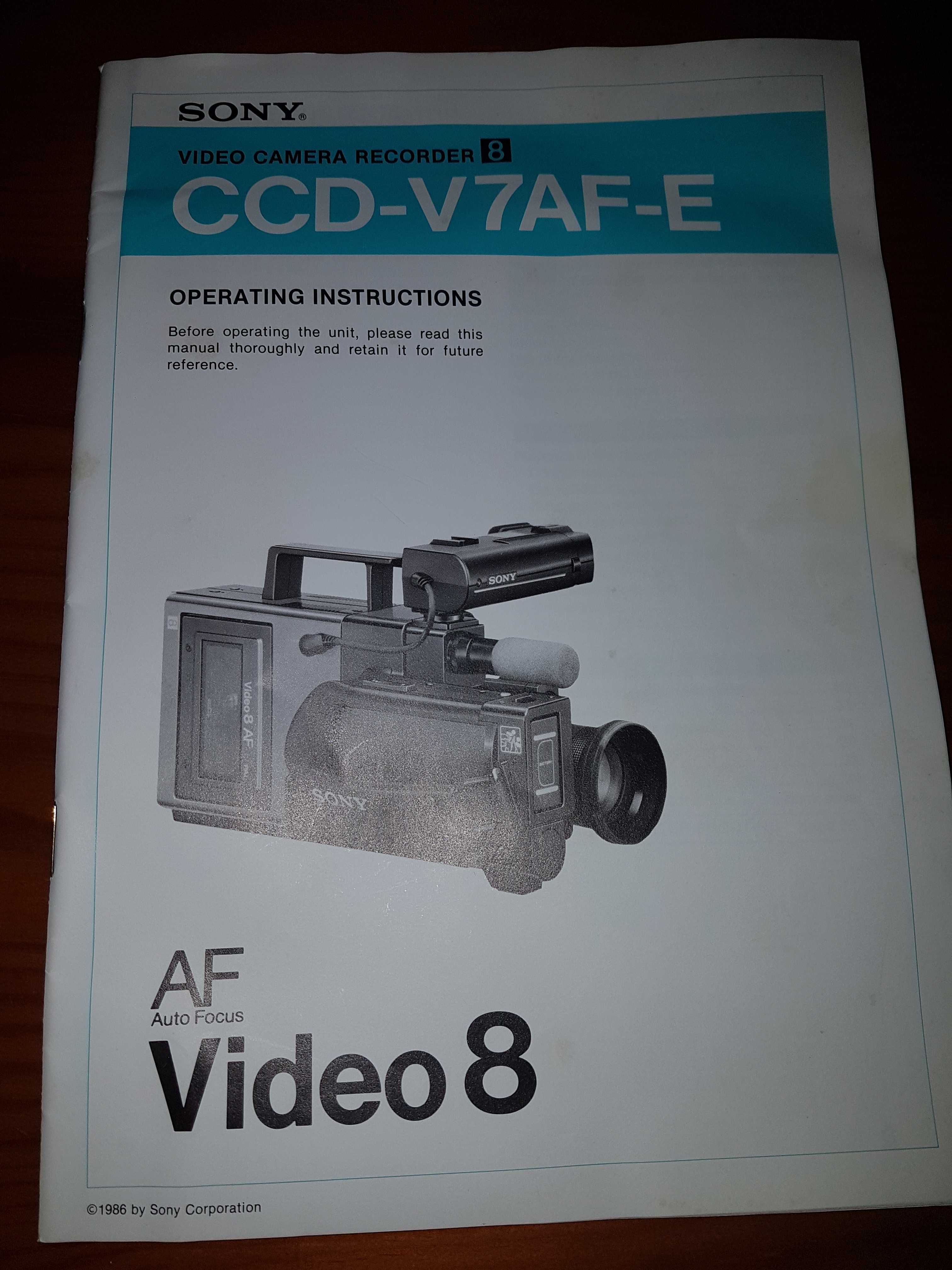 Câmera Sony vídeo 8 CCD-V7AF-E