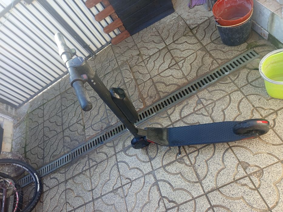 Trotinete bom estado usado poças vezes