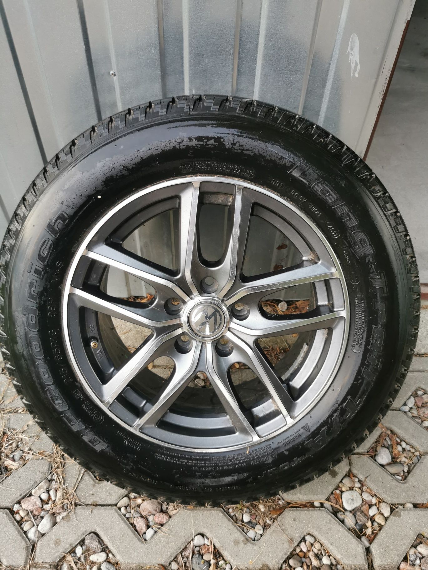 Felga Alu 16 5x112  6.5" z opona zimowa VW tiguan