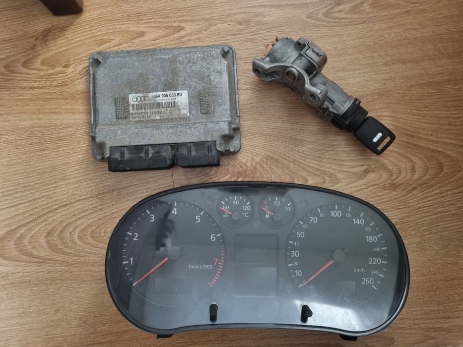 Licznik,zestaw startowy audi a3 8l 1.6 lift komplet