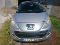 Peugeot 207 batido