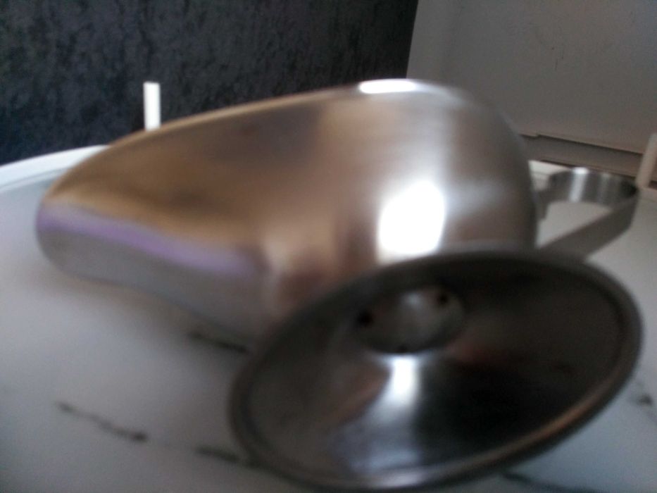 Łódka do sosu ze stali nierdzewnej Sos Łódka Stek z czarnego pieprzu