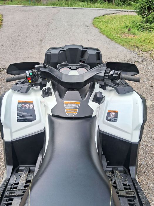 Продам квадроцикл BRP