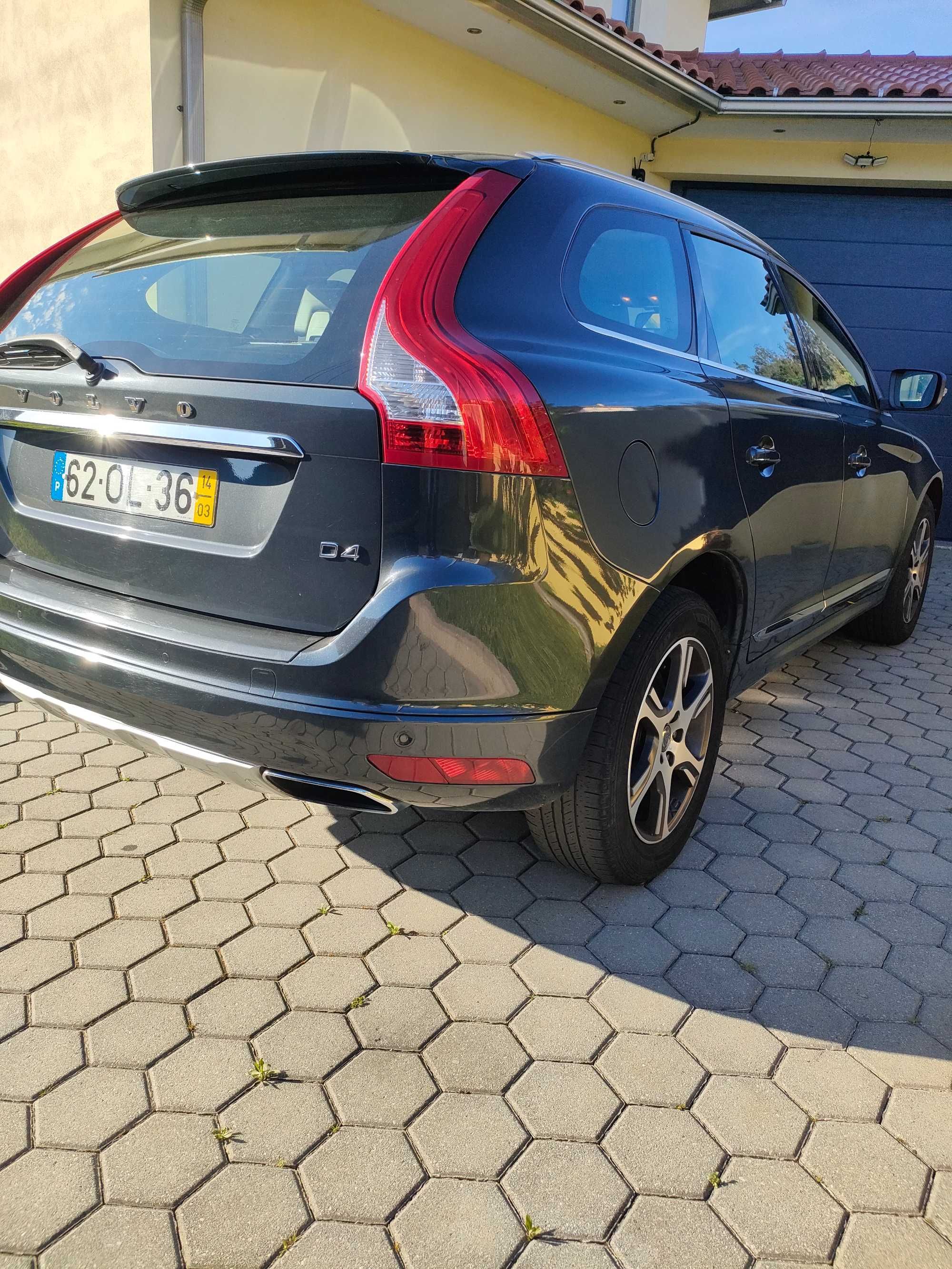 Volvo XC60 D4 caixa manual