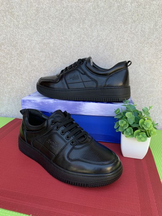 Кросівки чоловічі чорні р40.41.42.43.44.45