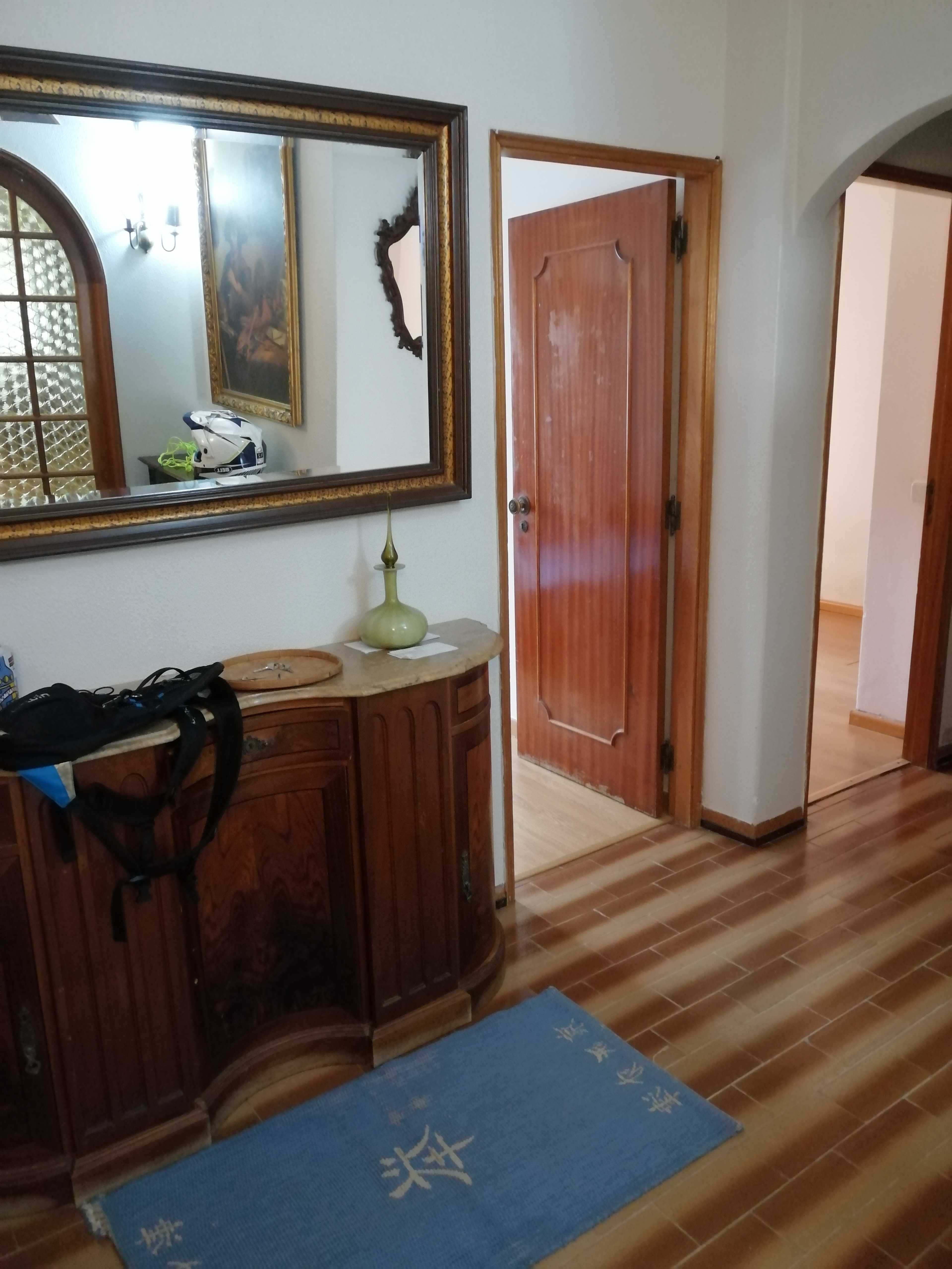 Quarto para alugar a docente ES Tavira