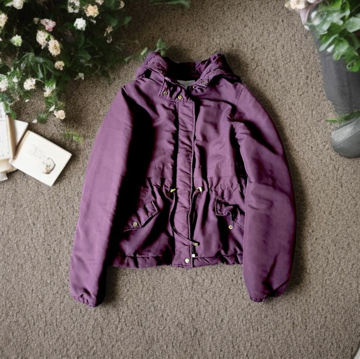 Жіноча бордова куртка демі