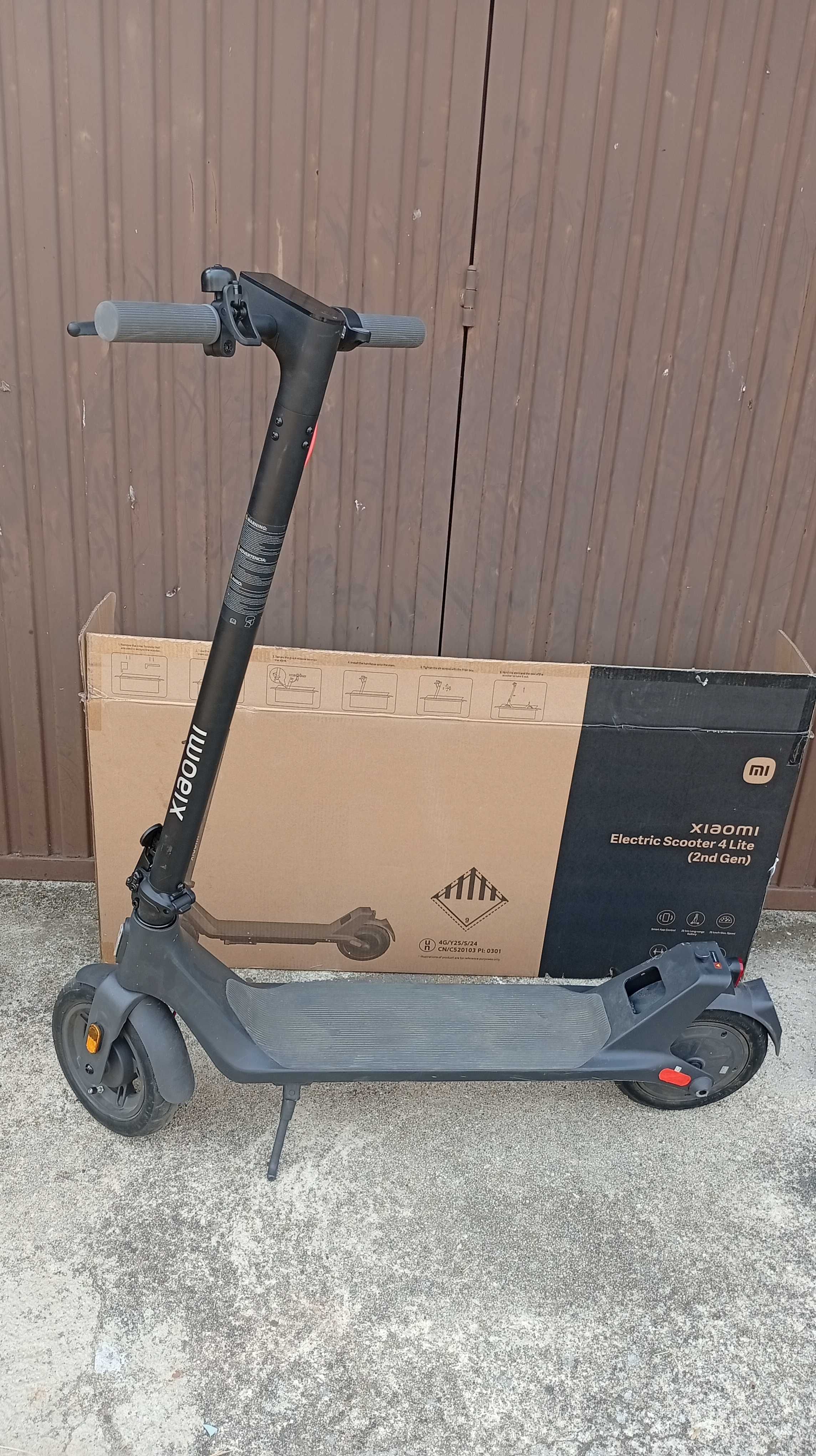 Trotinete elétrica Xiaomi menos de 1 mês de uso