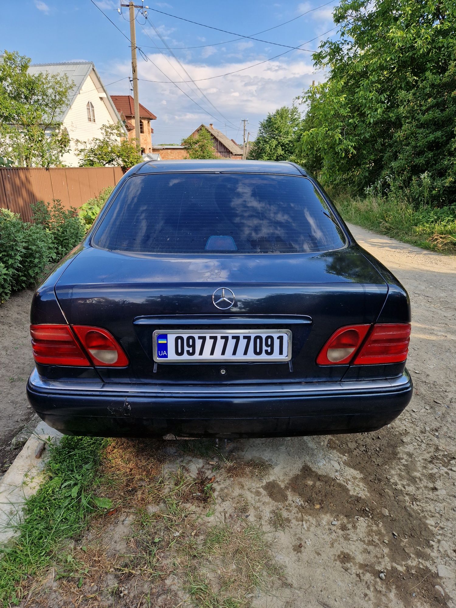 Капот Mercedes-Benz E-Class W210