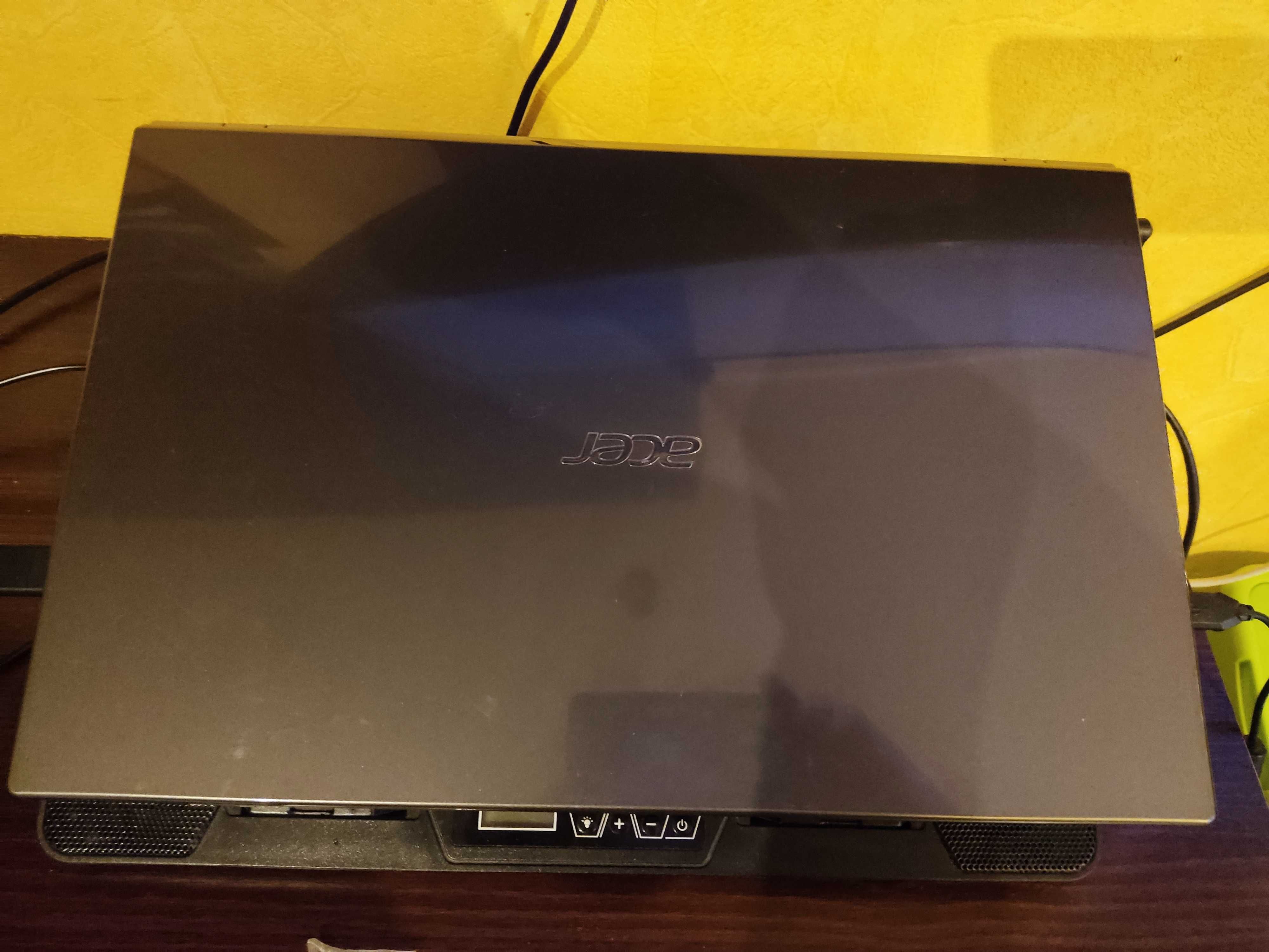 Acer Aspire V3 i7-3630QM 12gb ram Geforce 950 2GB