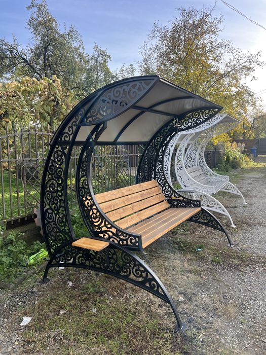 Садова Гойдалка,качеля.