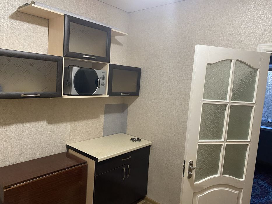 Здам кімнату в гуртожитку 18кв.м.