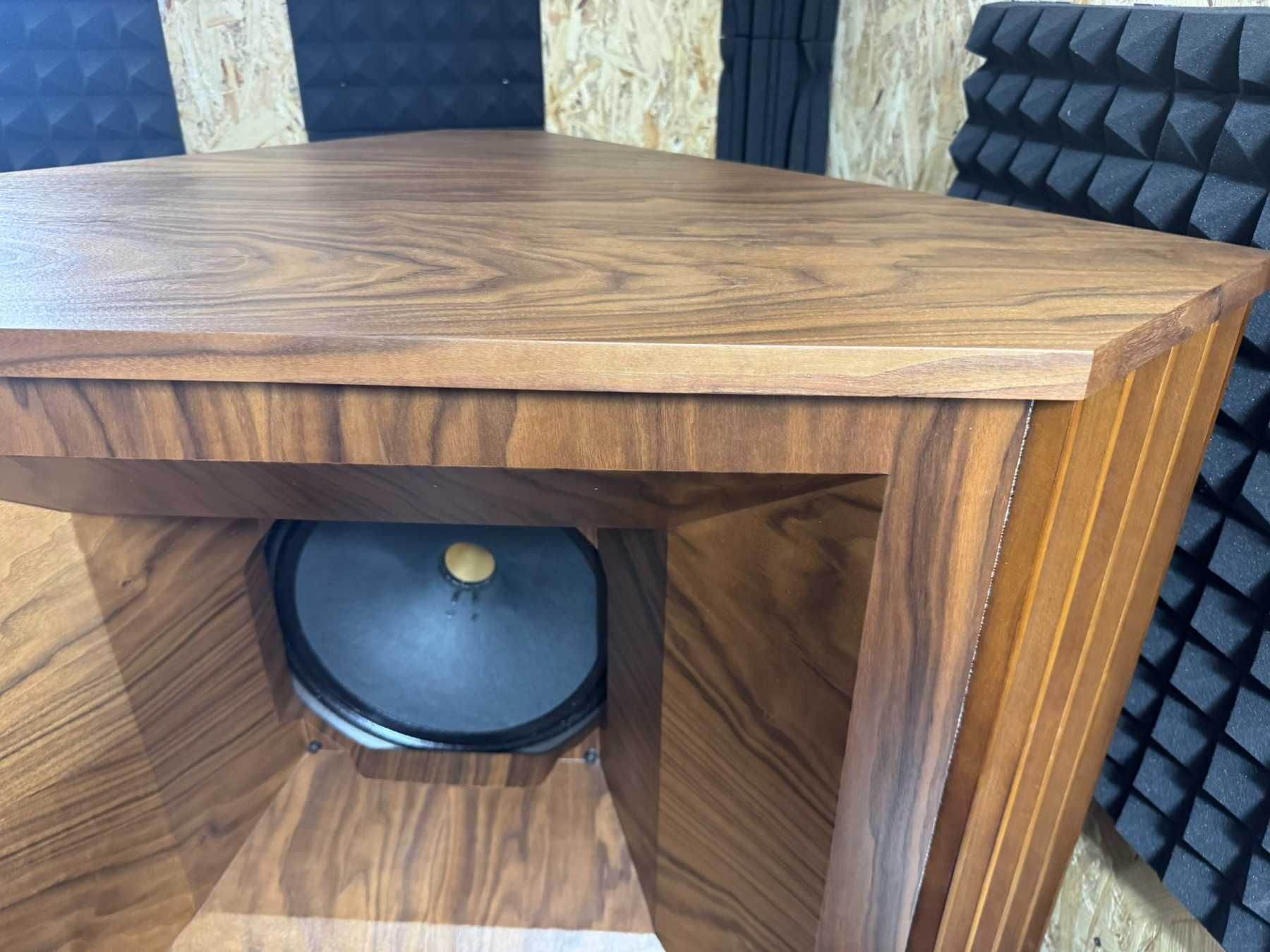 Акустичні системи TANNOY AUTOGRAPH